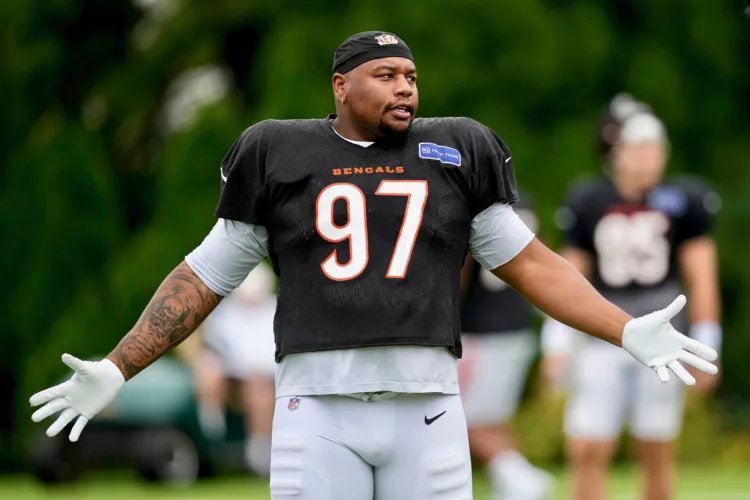 Lawrence gets interception in Bengals joint practice